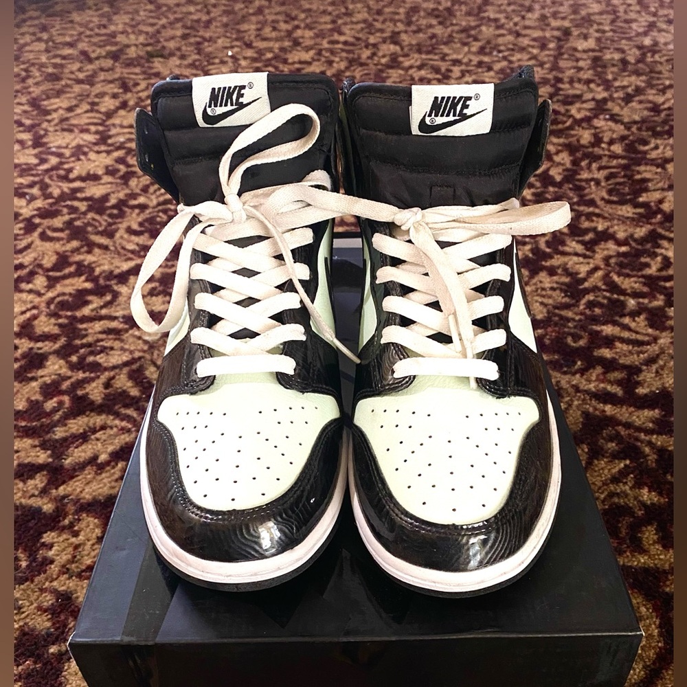 Nike Black and Mint Green High-Top Sneakers 10.5